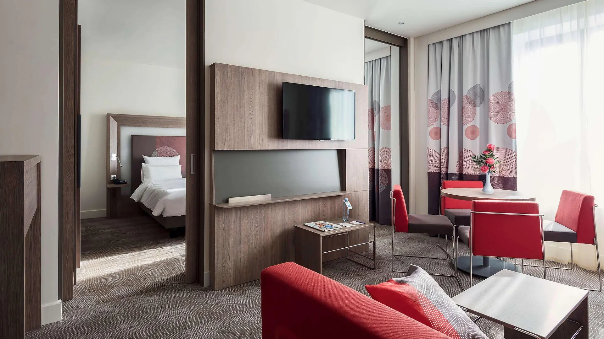 Novotel Almaty City Center 4*,
